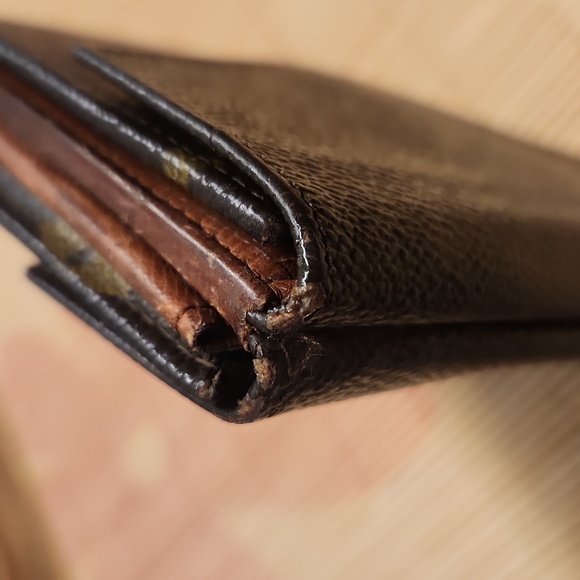 Louis Vuitton Vintage 1990 Monogram Wallet, Brown, Unisex - Picture 15 of 17